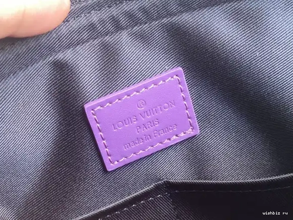 WIS VUITTON LOUIS MESSENGER TRIO 0621